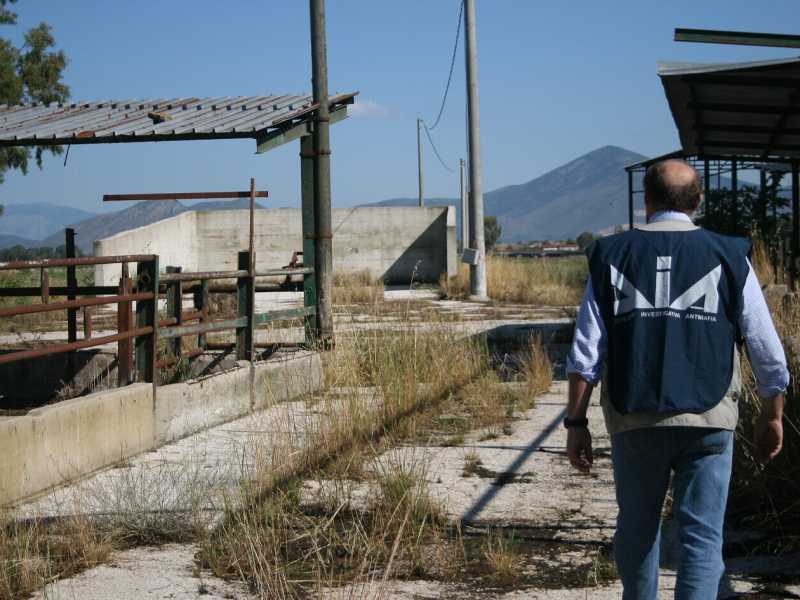 Il grande buco nero dei beni sequestrati alla mafia