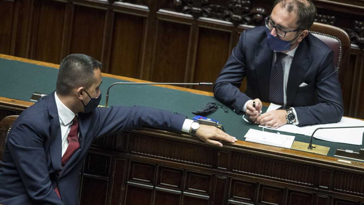 Immagine di Forza Italia, il M5S si divide e si strugge. Dove portano le frasi di Di Maio e Bonafede