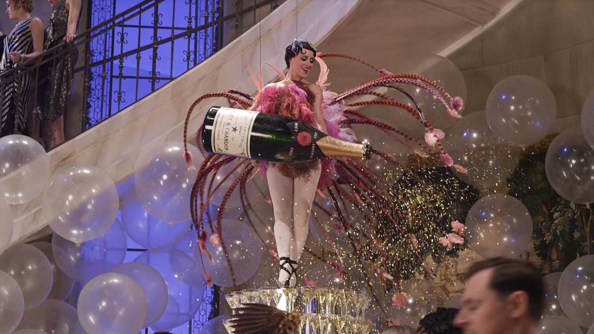 Immagine di Ravvedetevi, voi che bevete champagne