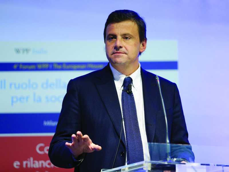Ora Calenda dice che forse non si candida più