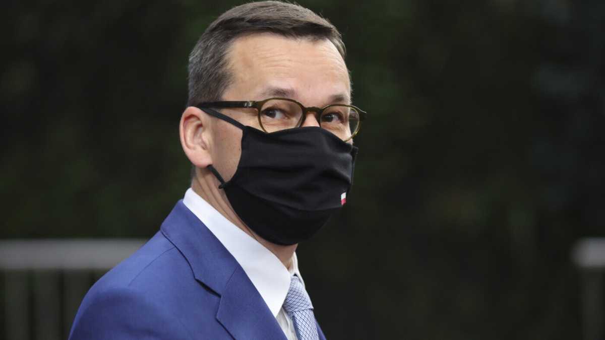 Immagine di Il premier polacco Morawiecki e la corsa "controcorrente" contro l'Unione europea