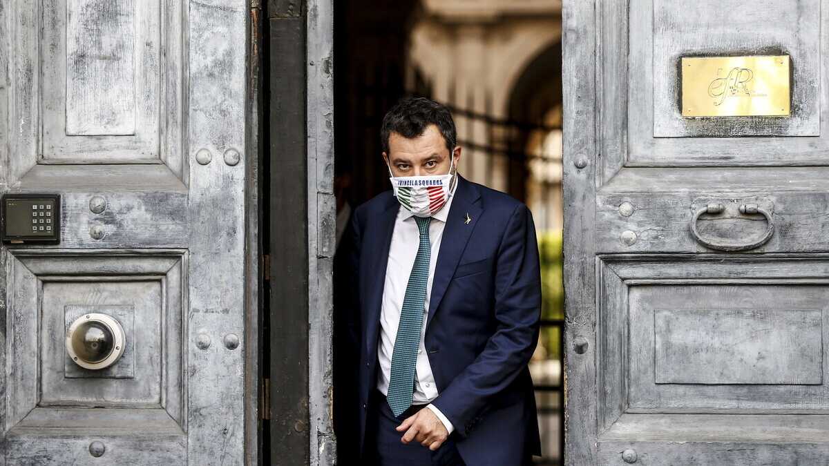 Immagine di Salvini e gli auguri a Gratteri