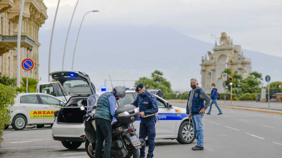 Immagine di L'indice Rt nazionale scende a 1,18. Locatelli: "Non replichiamo gli errori dell'estate"