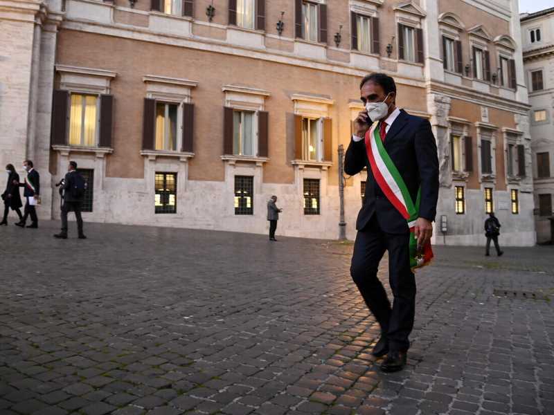 Il destino sospeso della Calabria infelix