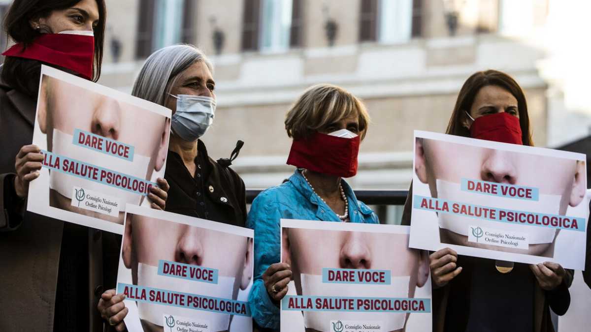 Immagine di Italiani sotto stress da coronavirus. Il grido d’allarme degli psicologi