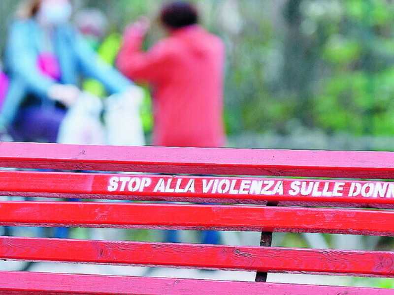 Due volte prigioniere: il dramma delle donne vittime di abusi durante il lockdown