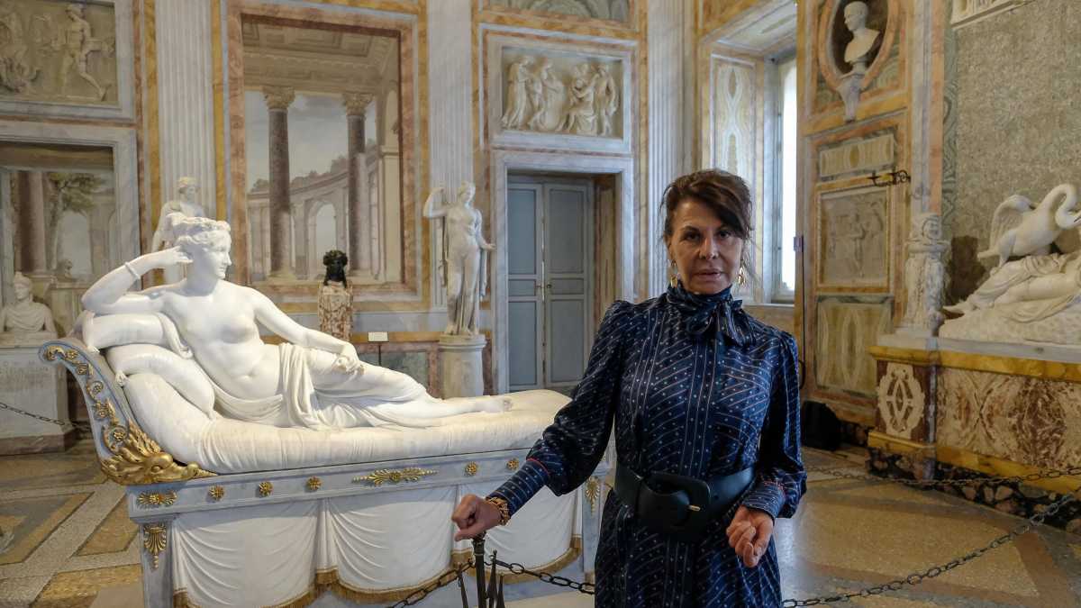 Immagine di Una statua per amica