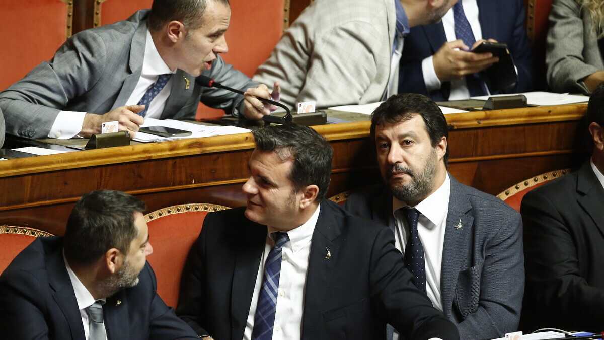 Immagine di Scostamento, la contromossa di Salvini: "Così staniamo il governo e Forza Italia"