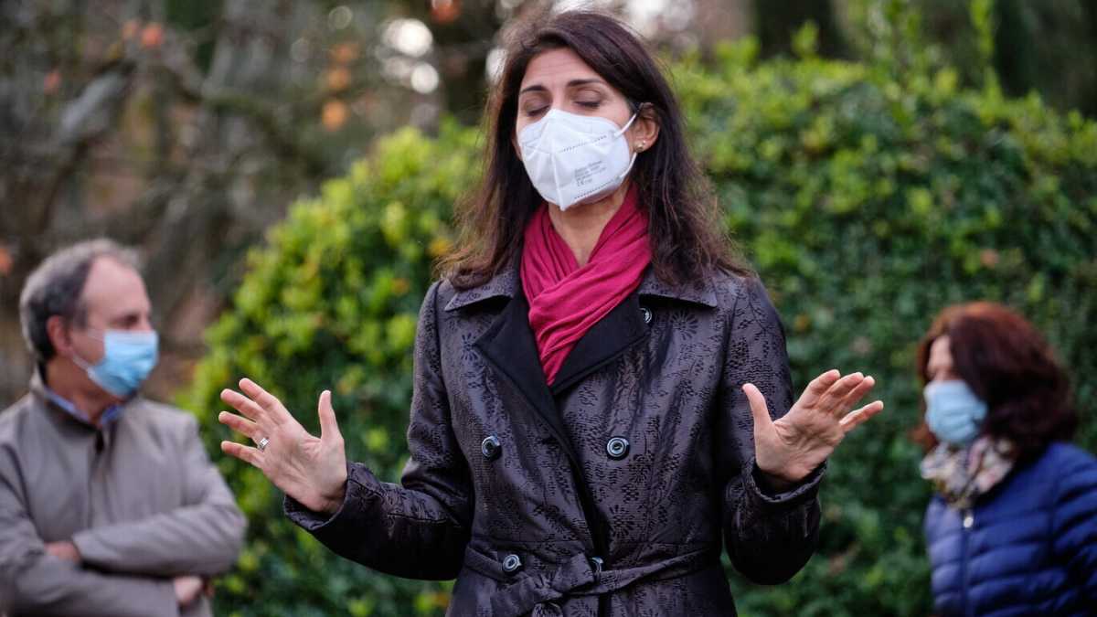 Immagine di Virginia, i pasticci M5s e lo #stadiofattobene