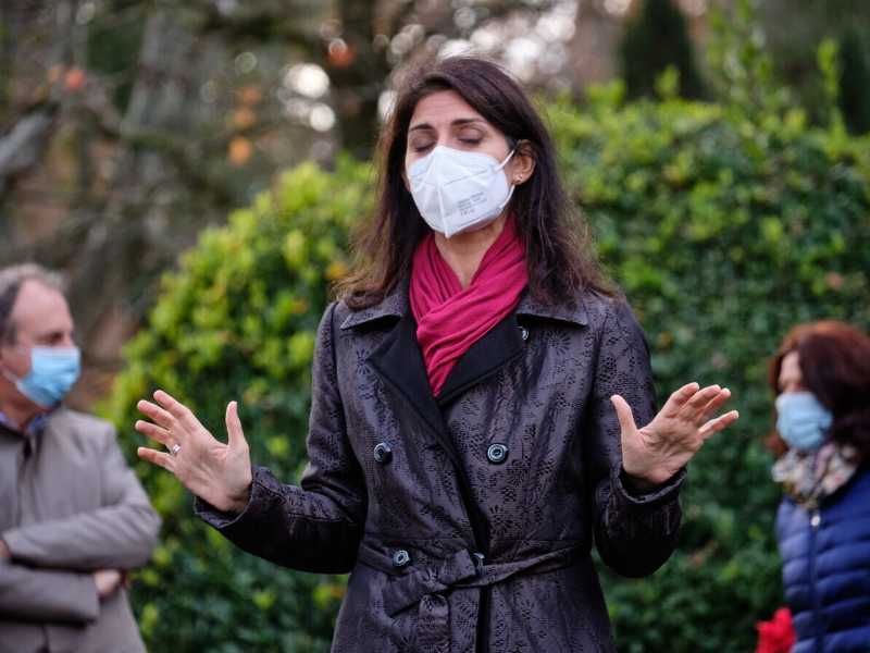 Virginia, i pasticci M5s e lo #stadiofattobene