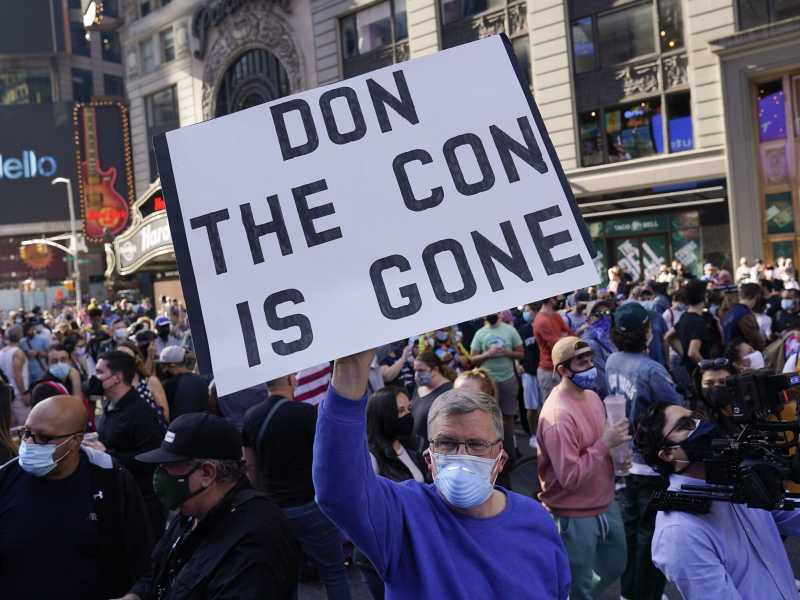 Chiacchiere newyorchesi su Trump: torna, non torna, la città se lo riprende? (No)