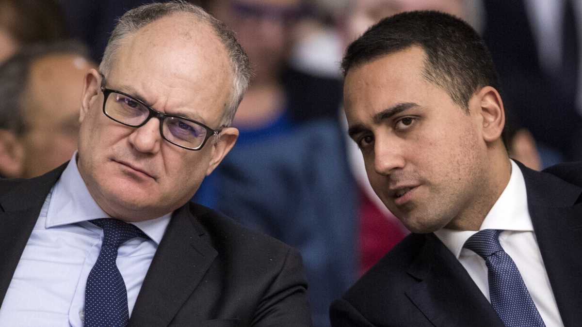 Immagine di L'Eurogruppo vara il nuovo Mes. E per Di Maio, ora, diventa un problema di firma