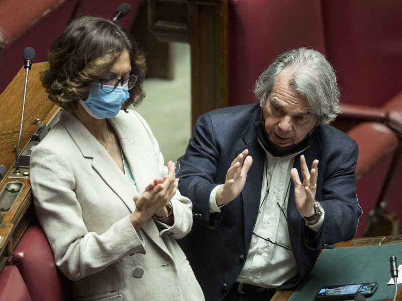 Mes e immigrazione, Forza Italia oscilla tra Brunetta e Salvini