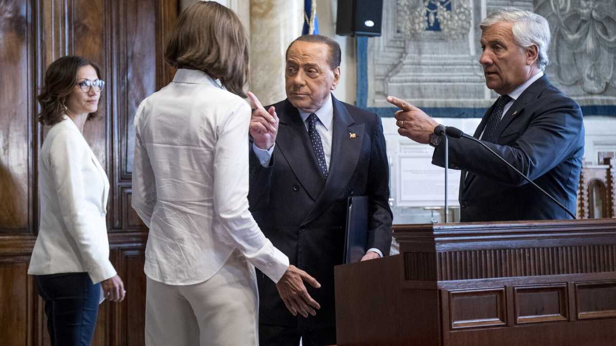Immagine di Così la svolta del Cav. sul Mes manda in subbuglio Forza Italia