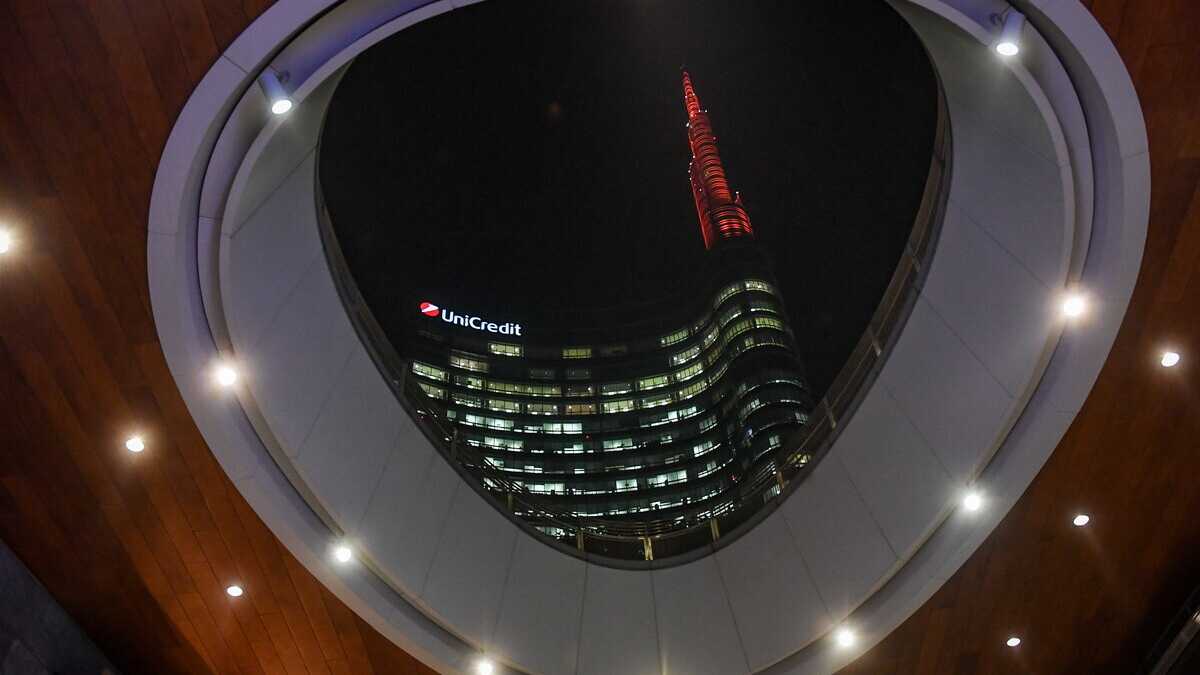 Immagine di Unicredit va sul lettino dello psicanalista per il dopo Mustier