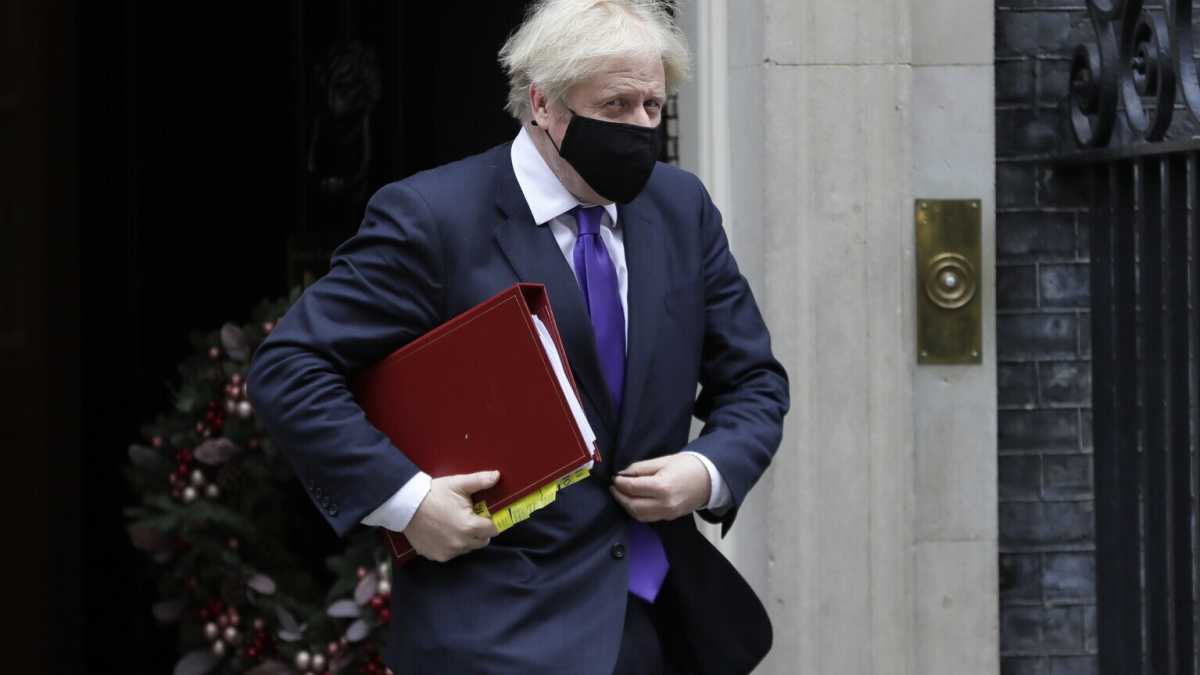 Immagine di Prima gli inglesi. Ma con il vaccino europeo