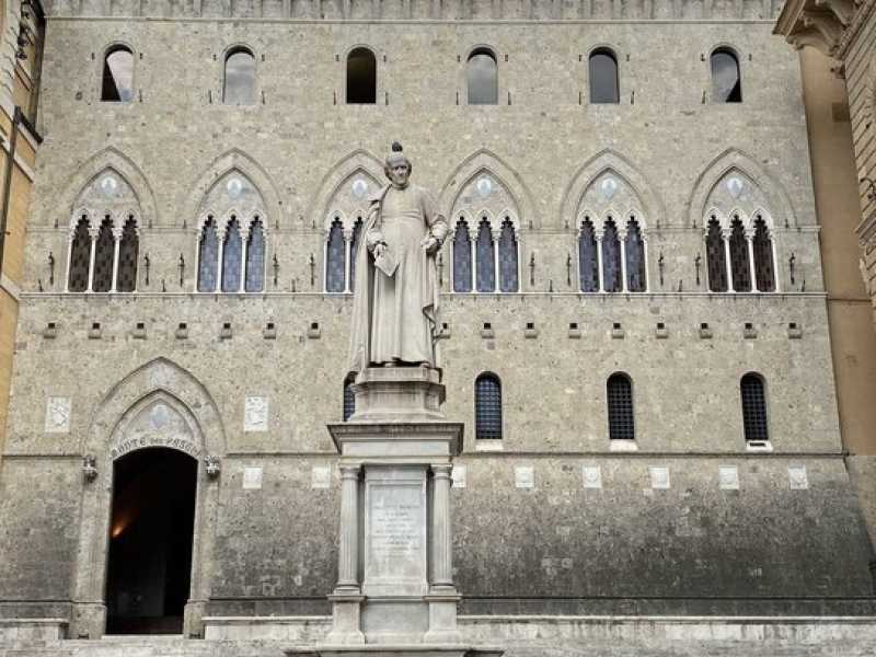 Mercati nel panico per Siena
