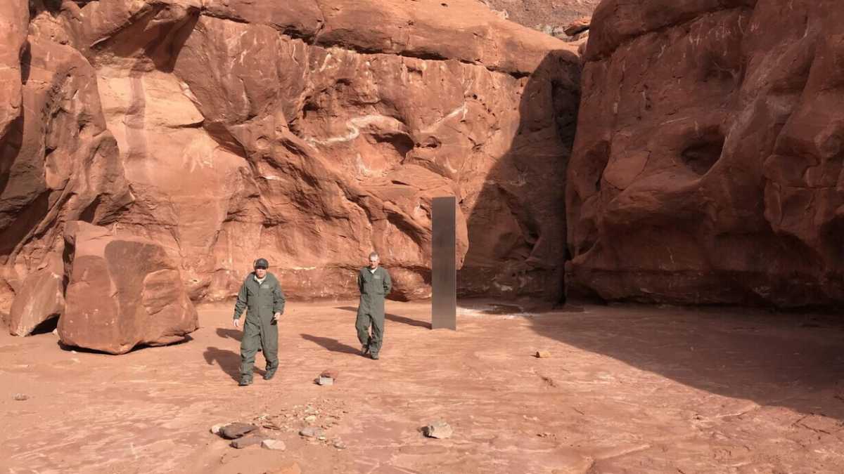 Immagine di La stupida storia del monolite dello Utah