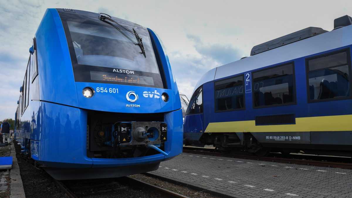 Immagine di Trenino all’idrogeno, si parte. La scommessa di Trenord parla europeo