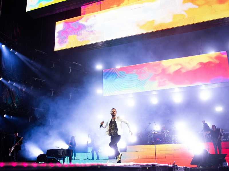 Cesare Cremonini in concerto allo stadio Renato Dall&rsquo;Ara della sua Bologna nel 2018 (LaPresse)&nbsp;<br />