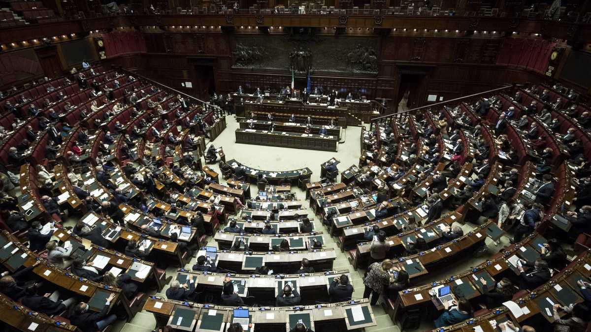 Immagine di Governo e maggioranza: cronaca di una non morte annunciata