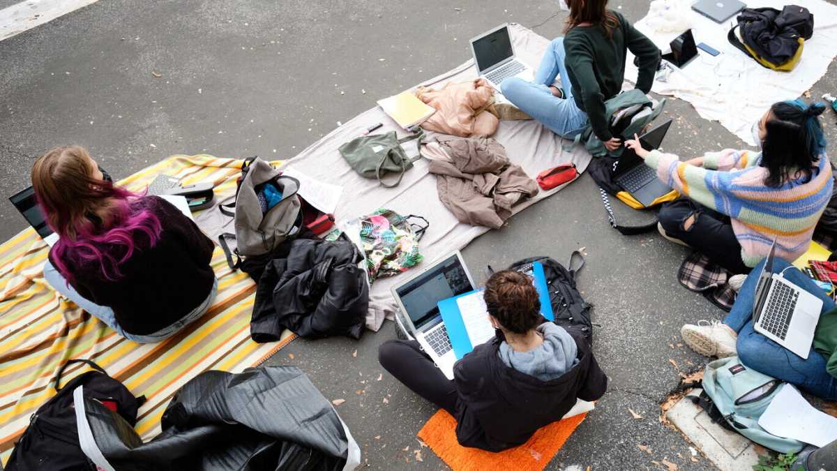 Immagine di Aprite quelle aule