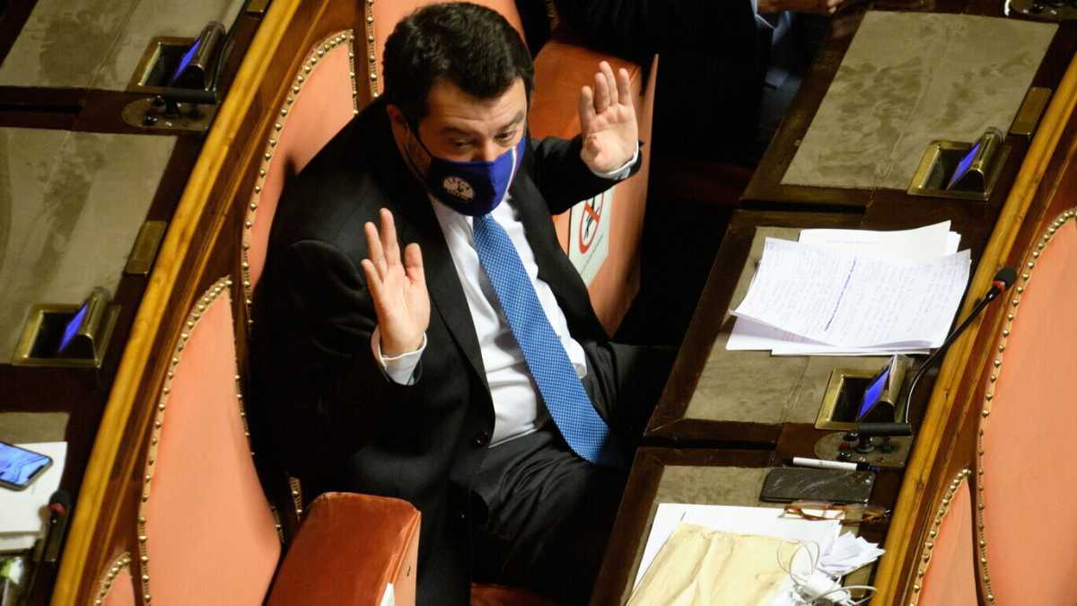 Immagine di Salvini ora ci prova con la strategia del dialogo