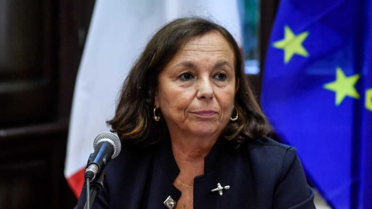 Immagine di Lamorgese non è positiva al Covid: il test era sbagliato