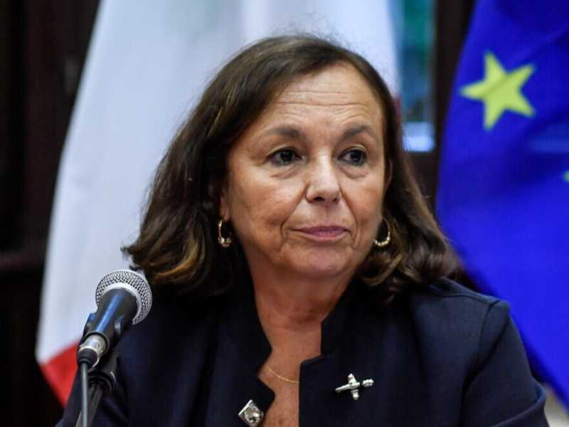 Lamorgese non è positiva al Covid: il test era sbagliato
