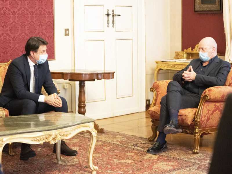 Bonaccini: "No alle crisi al buio, ma Conte sul Recovery non pensi di fare da solo"
