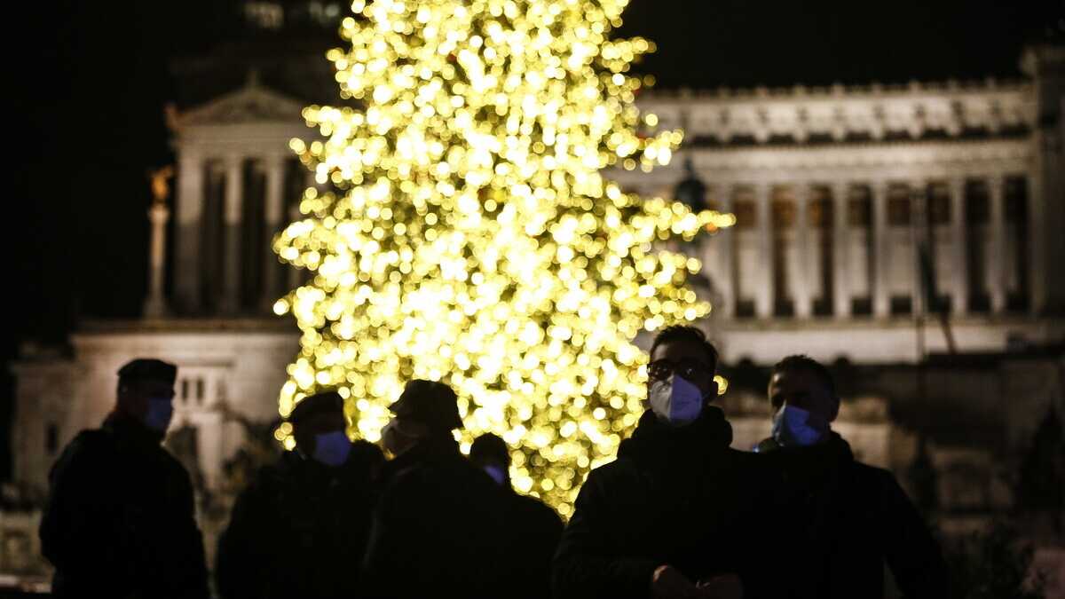 Immagine di Conte pensa al "modello Merkel": tutta Italia in zona rossa a Natale