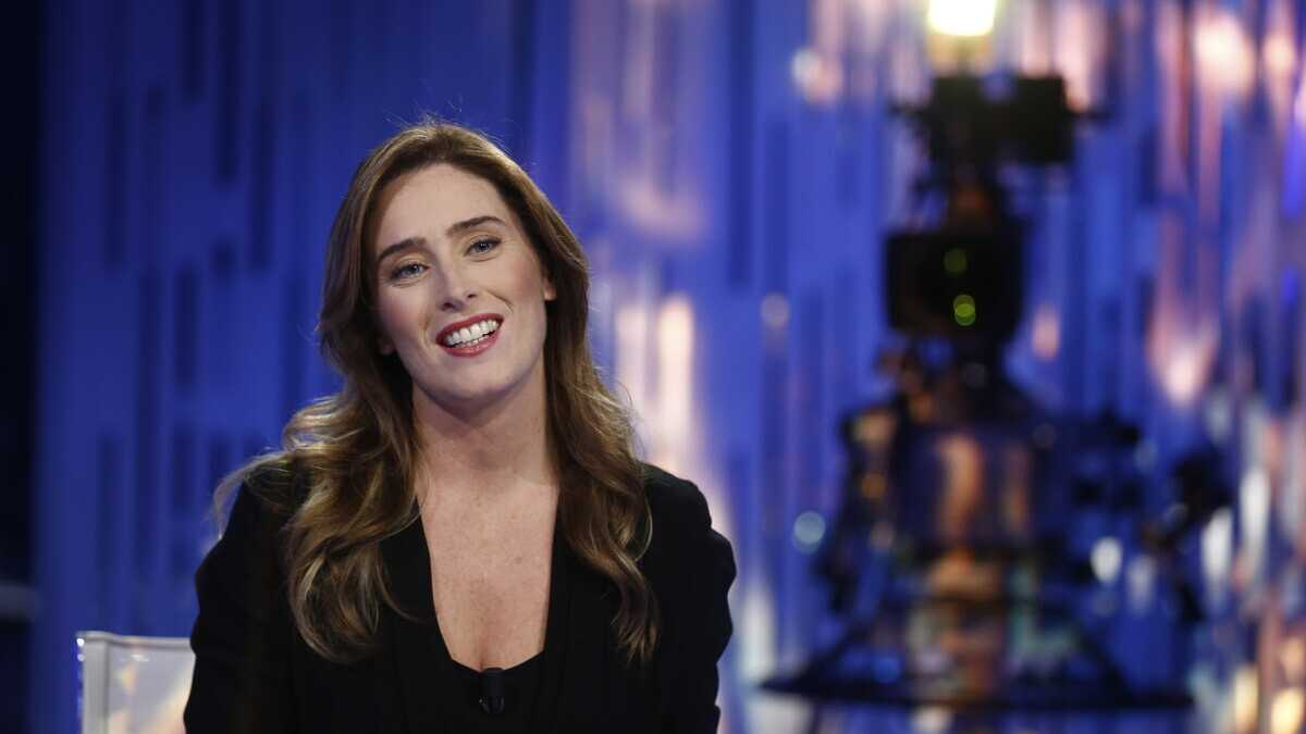 Immagine di La bella politica. Governo fisso per Boschi