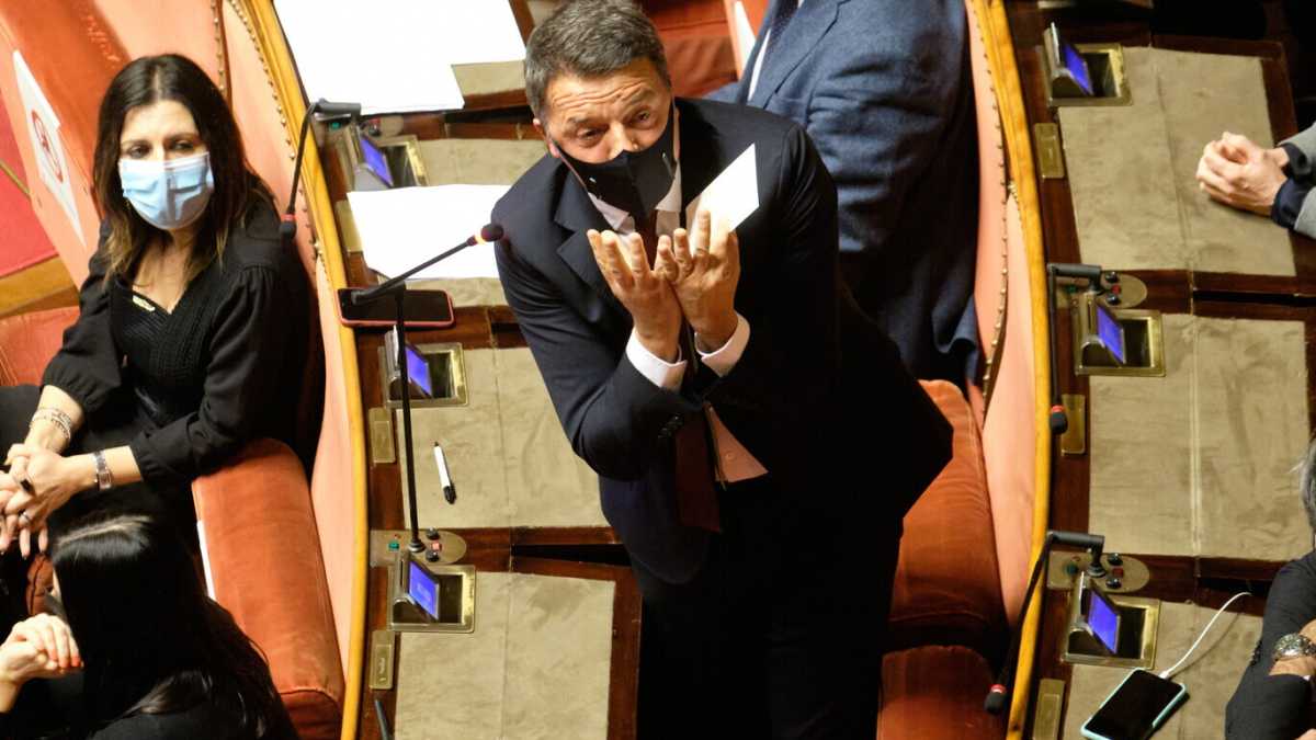 Immagine di Renzi chiede il rinvio del vertice con Conte. "Lo faremo giovedì o venerdì"