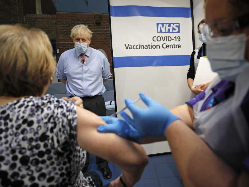 Covid, cosa sappiamo della "variante inglese" che riporta Londra in lockdown