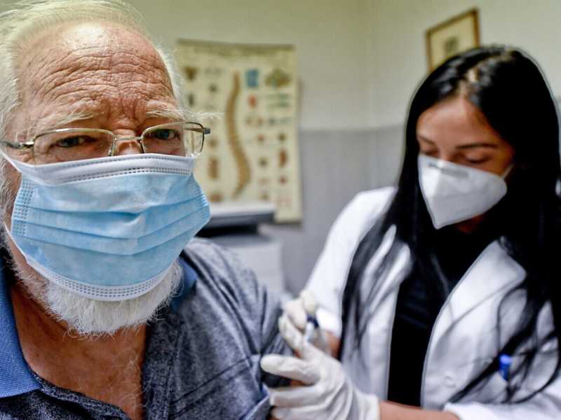 Mistero anti-influenzale. Il pasticciaccio delle dosi mancanti di vaccino, lungo la dorsale Stato-Regioni