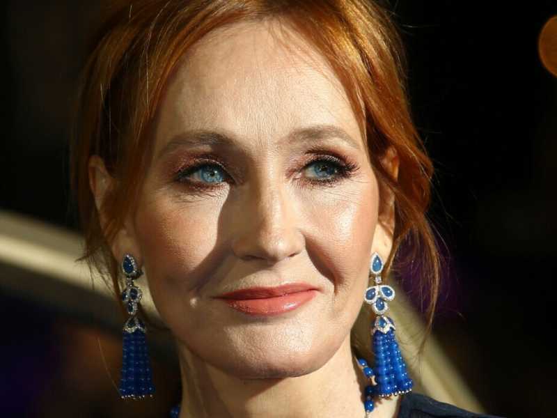 "Rowling come Voltaire". E sul gender, l'università censura il giurista Bonnington