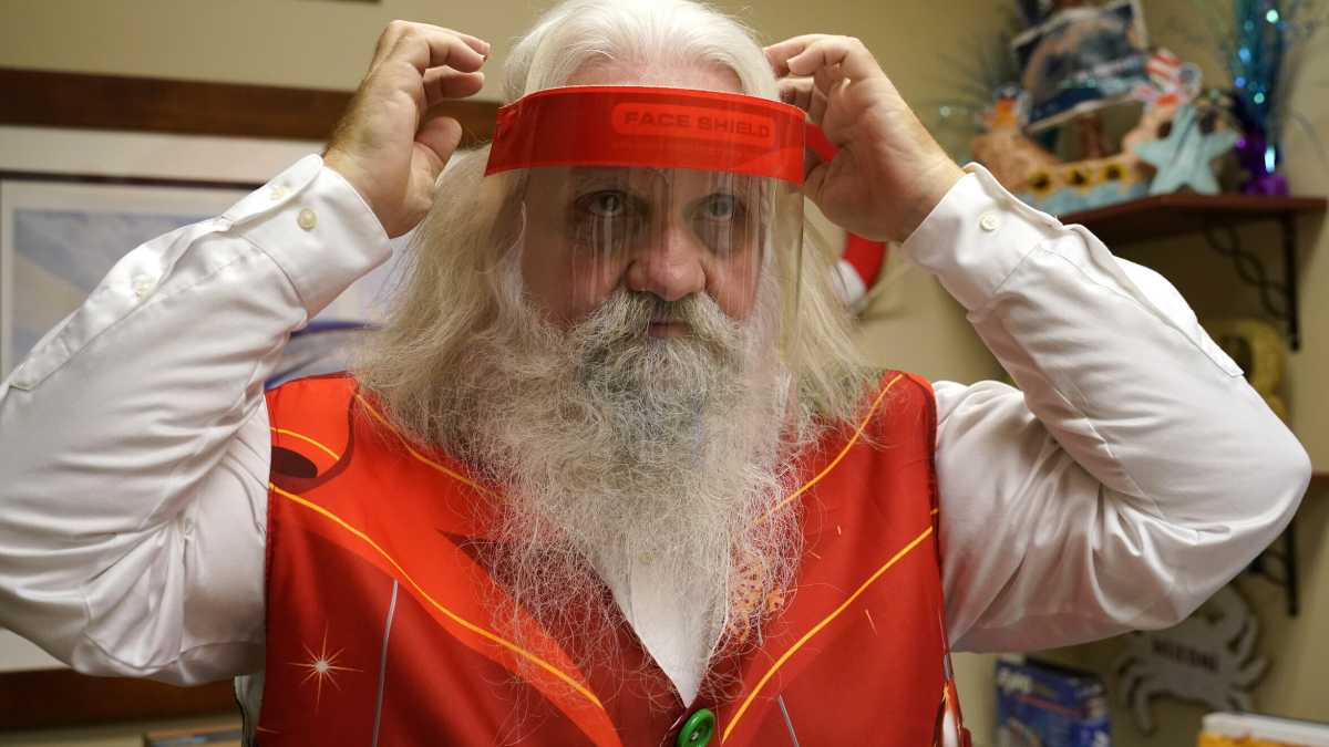 Immagine di Un Natale diverso, ma almeno con i regali giusti (e foglianti)