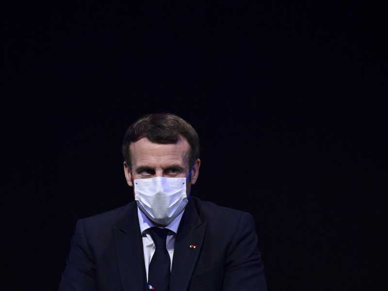 Macron positivo a Covid-19