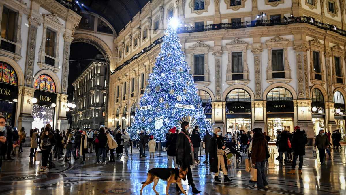 Immagine di Covid, zona rossa dal 24 dicembre al 6 gennaio (feriali esclusi). Cosa prevede il nuovo dpcm