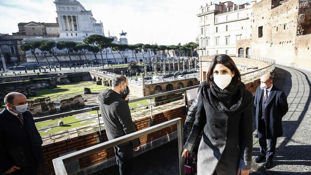 Immagine di A Roma, per trovare l’anti Raggi, la linea più breve è l’arabesco