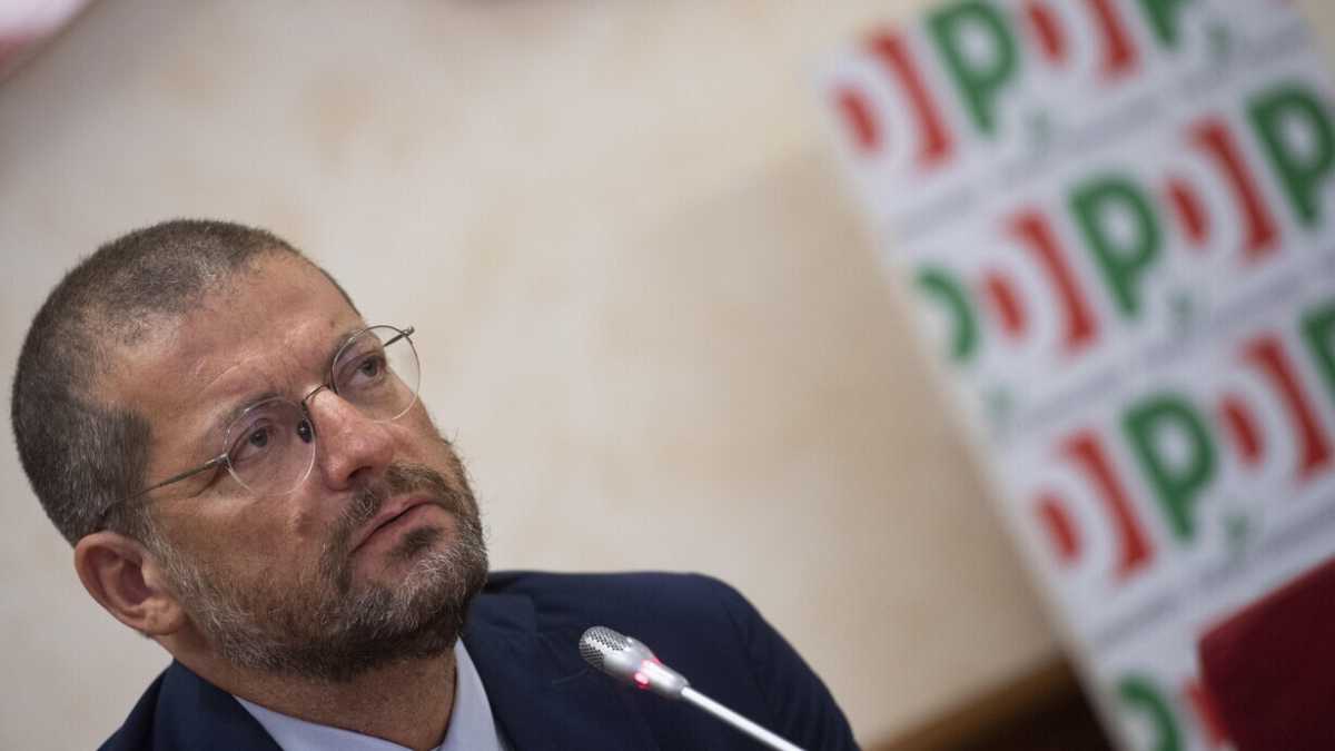 Immagine di Il Pd adesso prova a stoppare Renzi. La versione di Romano