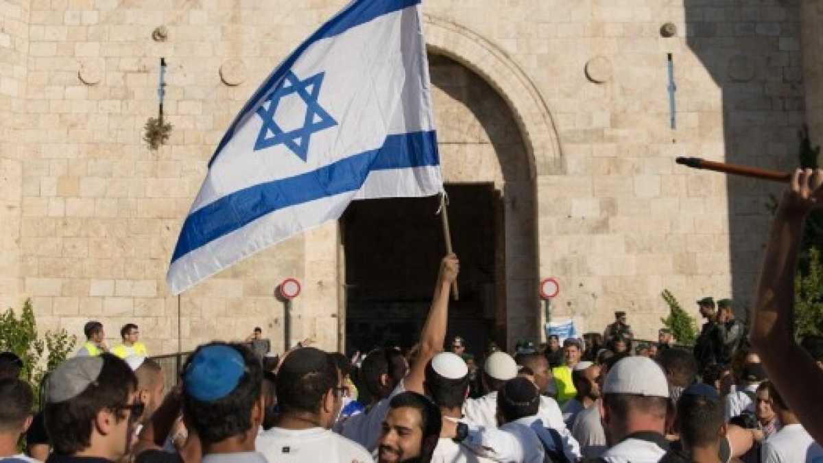 Immagine di Canta l’amicizia con Israele. Musicista tunisino minacciato di morte e licenziato