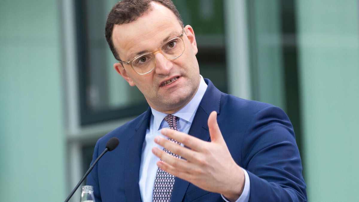 Immagine di Jens Spahn, il ministro del momento