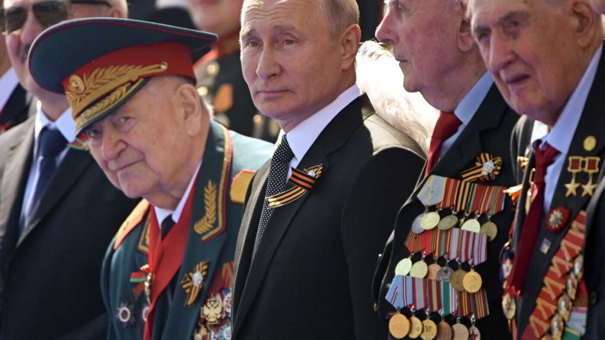 Immagine di Putin, il nonno nel bunker