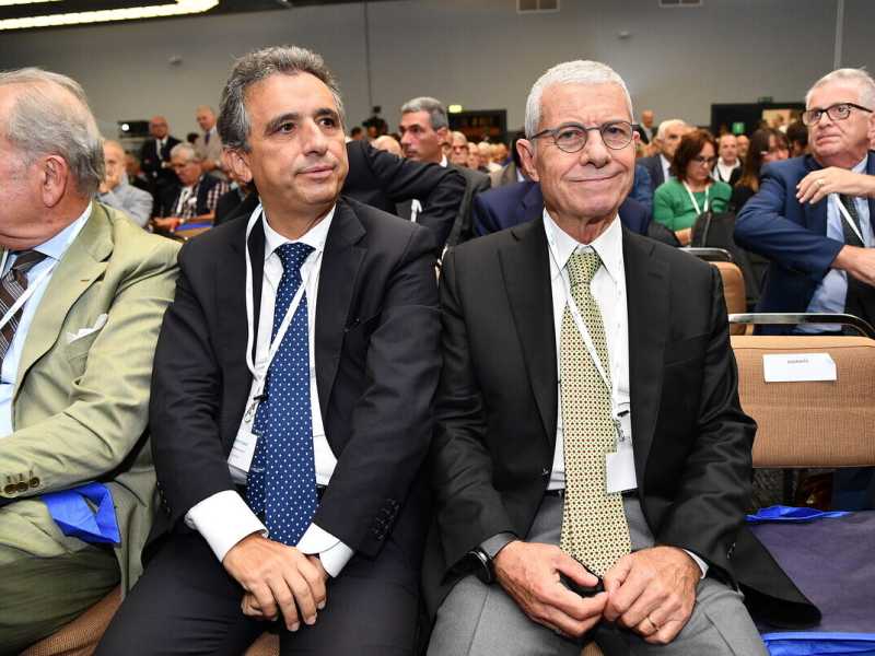 Giuseppe Boccuzzi (a sinsitra) con Salvatore Maccarone presidente Fitd, a margine dell'assemblea straordinaria di banca Carige. Genova, 20/9/2019 (Ansa/Luca Zennaro)&nbsp;<br />