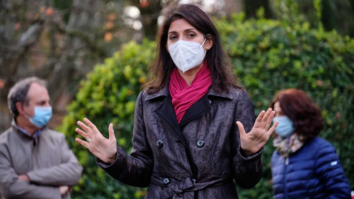 Immagine di La Raggi spiegata da Flaiano