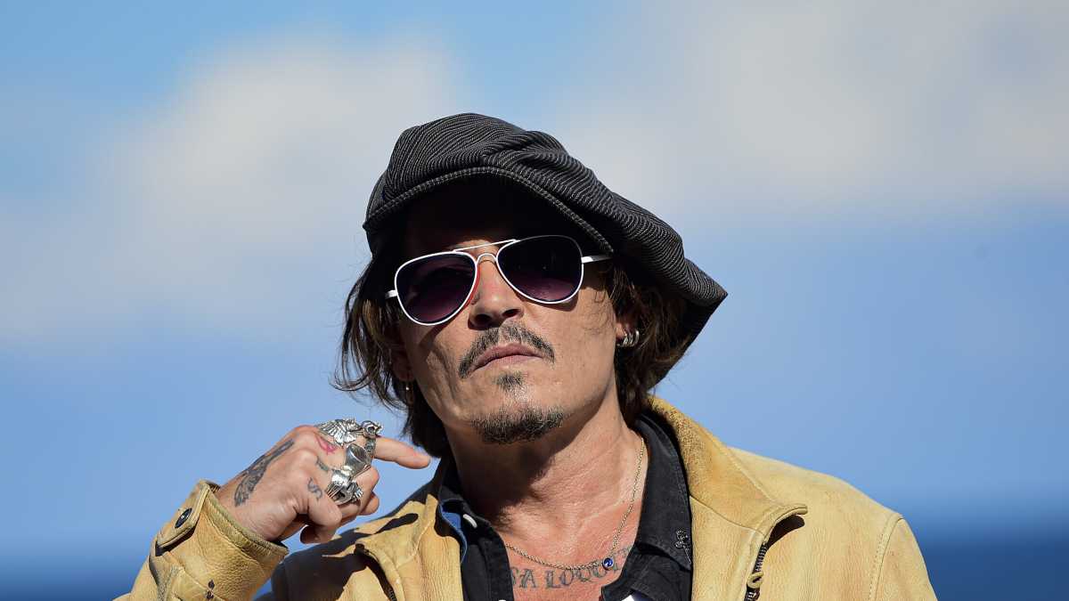 Immagine di Johnny Depp prova a difendersi da un’accusa di diffamazione e finisce bandito da Netflix