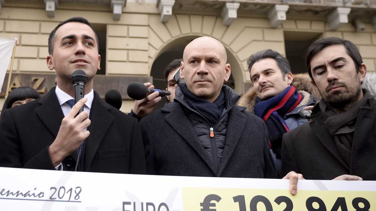 Immagine di Il M5s si spacca in Piemonte. Possibili smottamenti anche in Parlamento