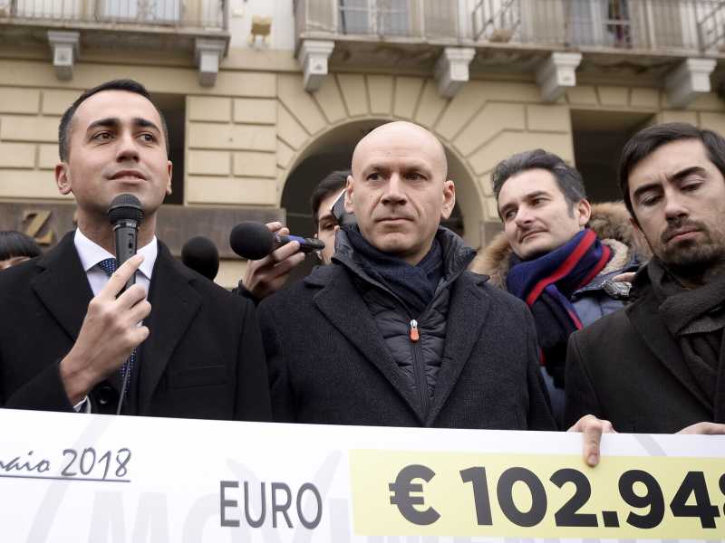 Il M5s si spacca in Piemonte. Possibili smottamenti anche in Parlamento