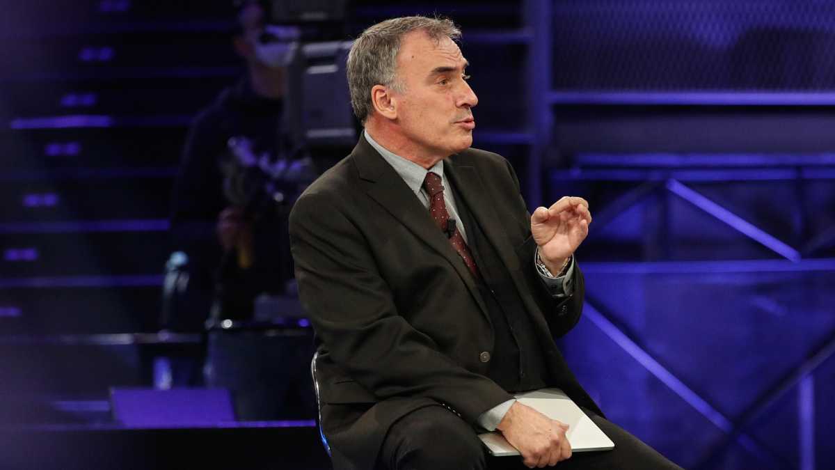 Immagine di “Che volete da me? Chiedetevi chi era ministro della Salute nel 2018”. Parla Ranieri Guerra